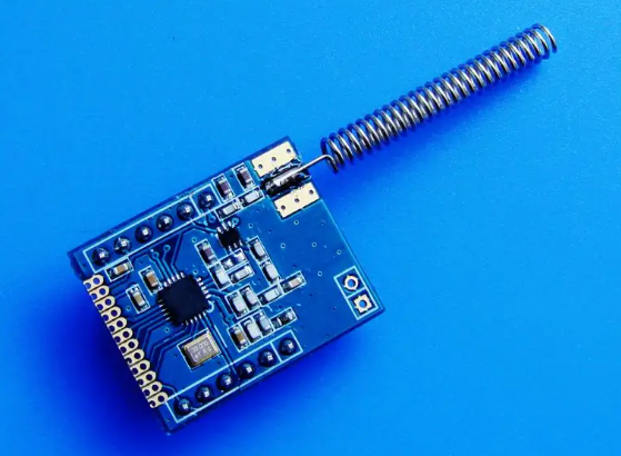 2.4G無線數(shù)傳模塊 2.4G無線數(shù)傳模塊