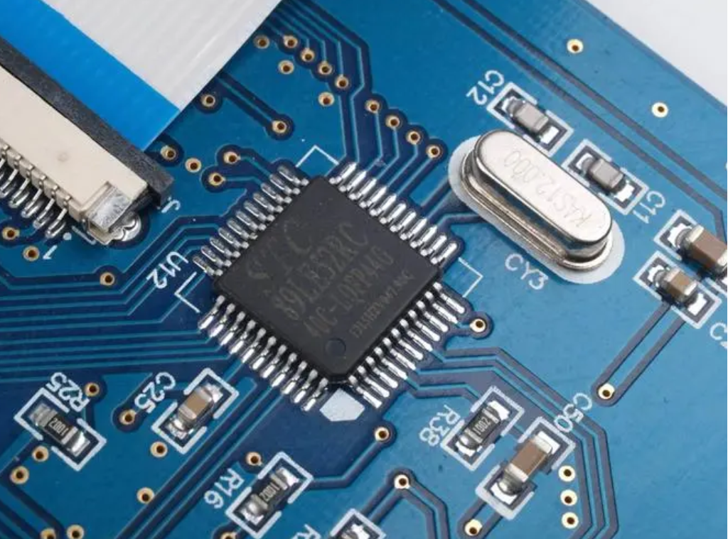 國內(nèi)芯片制造公司排名（中國芯片公司排名前三）